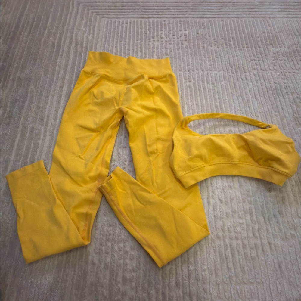 Vibrant Yellow Women’s Athletic Leggings and Top Set